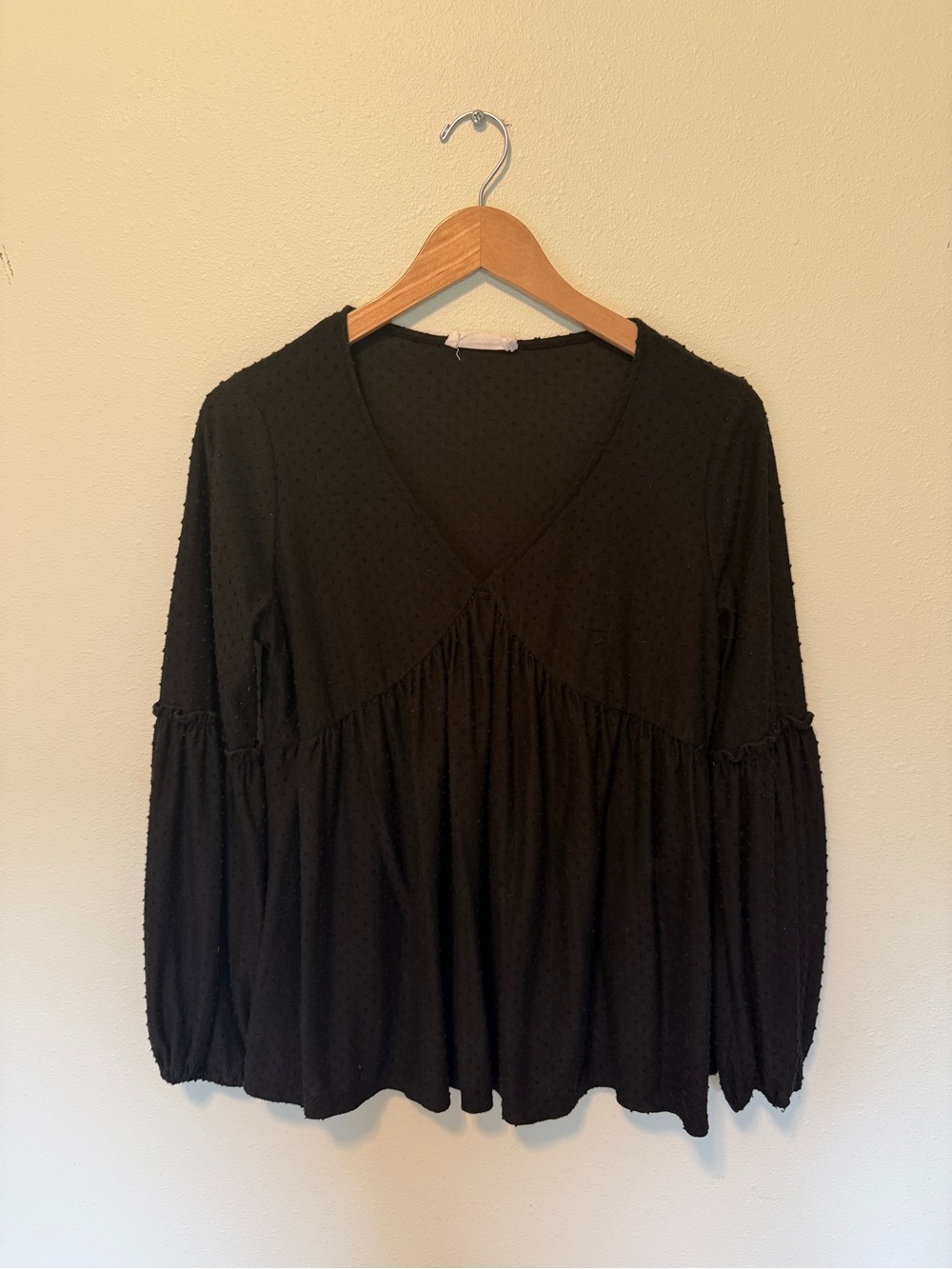 All in Favor Black V-Neck Textured Long Sleeve Top